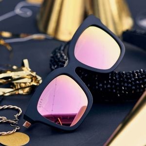 Diff Bella matte black pink polarized sunglasses